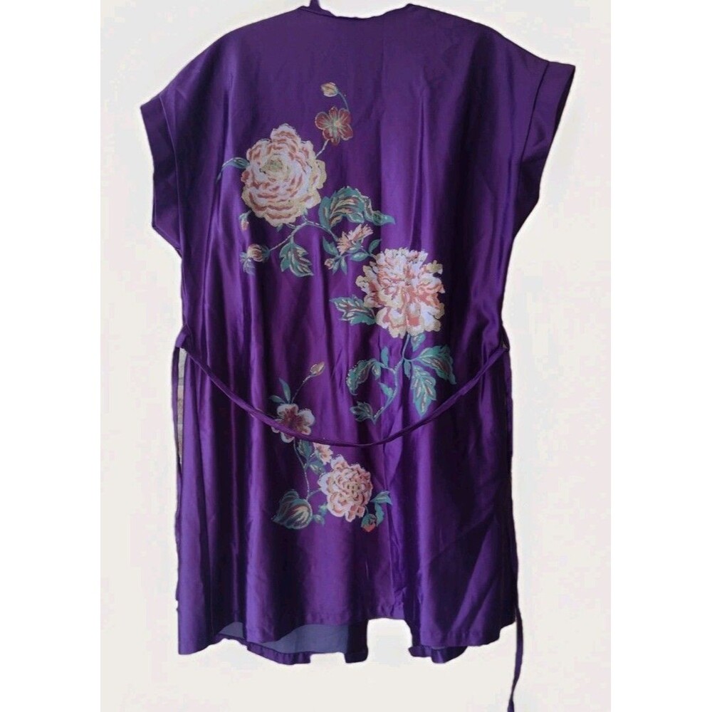 Vintage Julie Girl Purple Satin Robe Hand-Painted Floral Artwear Kimono 1980s